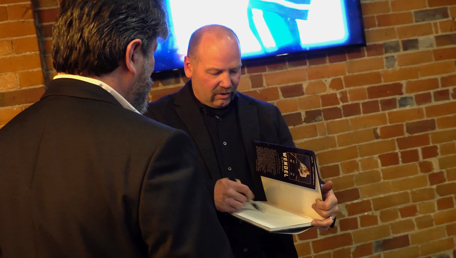 Wendel Clark at book signing.